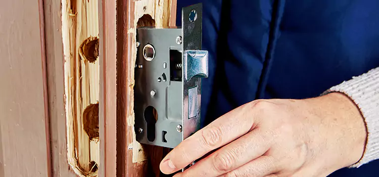 Garage Door Lock Replacement Kearney